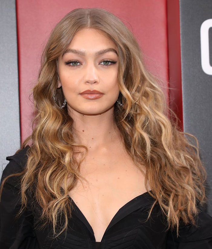 Gigi Hadid Those Beach waves 